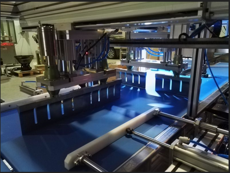 Corte de queso ultrasónico - Ultrasonics y robótica combinada